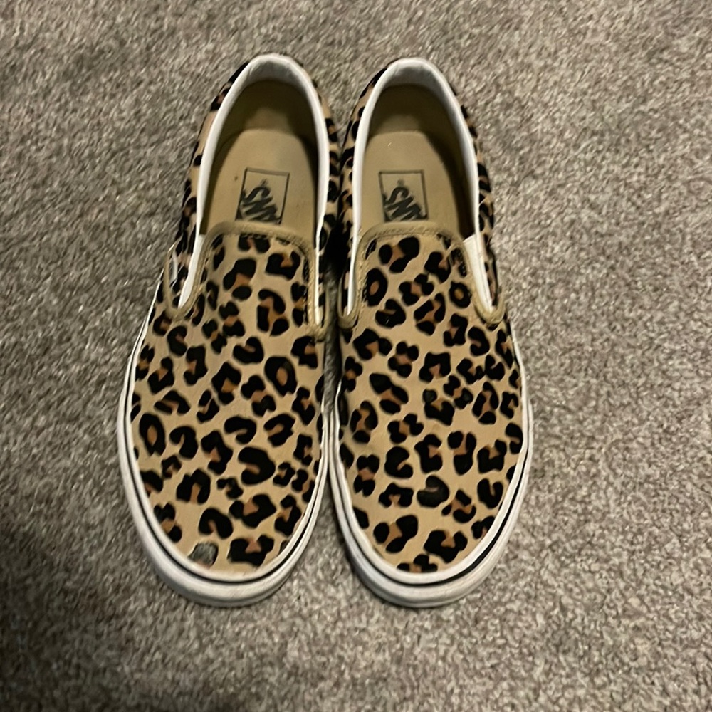 Leopard Vans
